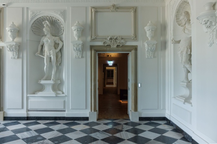 Zabytkowy pałac w odświeżonej wersji