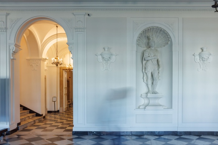 Skarby kultury polskiej w pałacowych murach